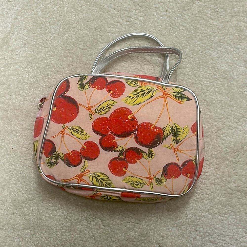 Cherry bag! Super cute for summer !